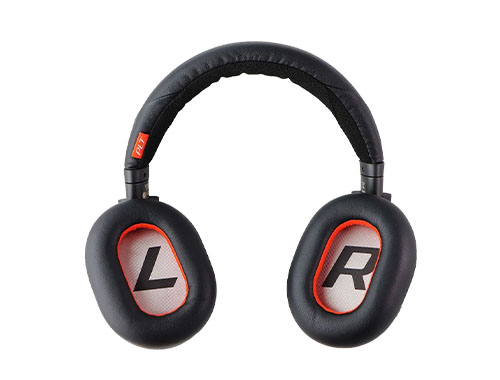 POLY博诣 Voyager 8200 UC 旗舰头戴蓝牙降噪耳机，20小时超长通话，30米超远传输，智能语音播报，ANC主动降噪